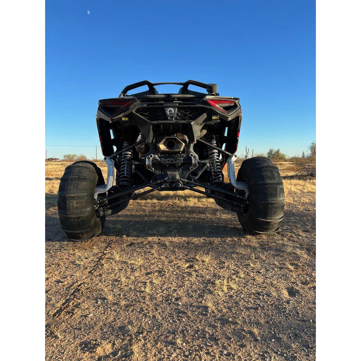 Shock Therapy - 2024+ Can-Am Maverick R Radius Rod Kit - Billet Aluminum