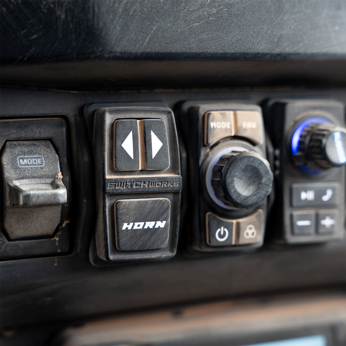 SSV - Turn-Signal Plug-&-Play Kit | 2024-2026 Can-AM Maverick R | Sequential Front Fang Lights w/Taillight Integration